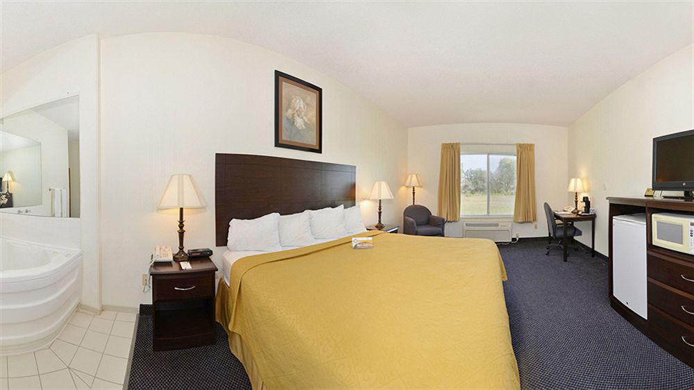 Quality Inn Kearney Esterno foto